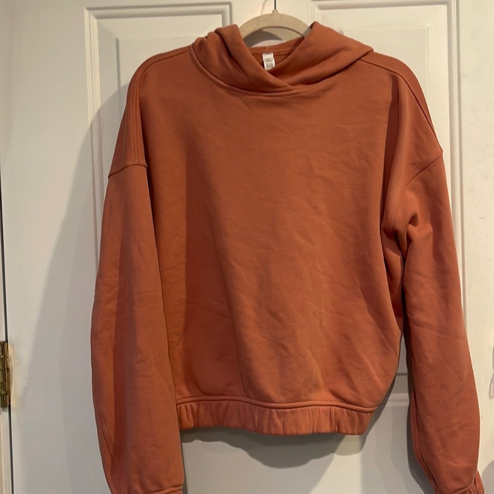 Lululemon Cropped Sweatshirt